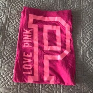 Victoria’s Secret PINK T-SHIRT